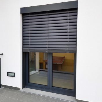 Persiana Exterior - Brisa Solar C-80 (con tapa)