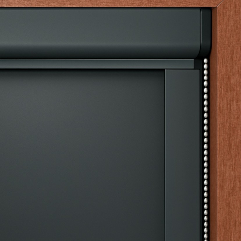 100% Blackout White Back Blind