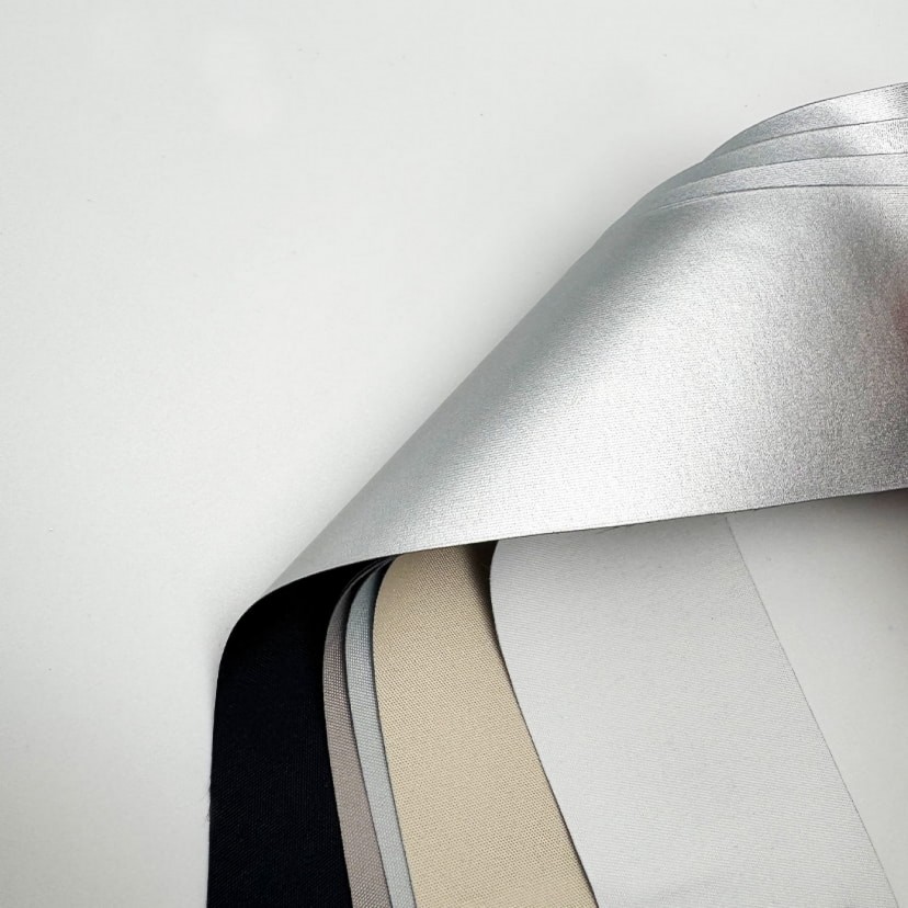 100% Blackout Reflex Back Blind