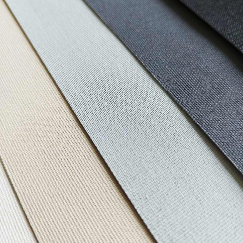 100% Blackout Plain Blind