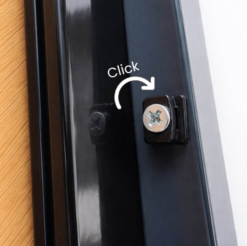 100% Blackout Plain Blind